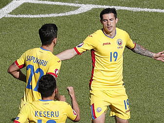 Romania look to grasp their la...